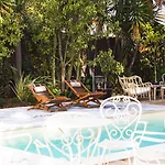 Le Sud Hotell