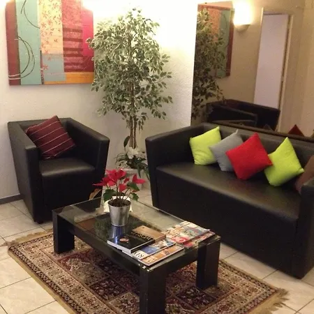 Otel Le Sud Juan-les-Pins