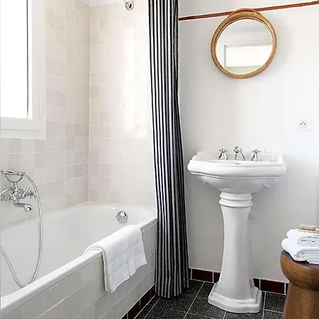 Hotell Le Sud Juan-les-Pins