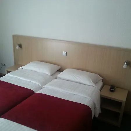 Le Sud מלון ז'ואן-לה-פינס