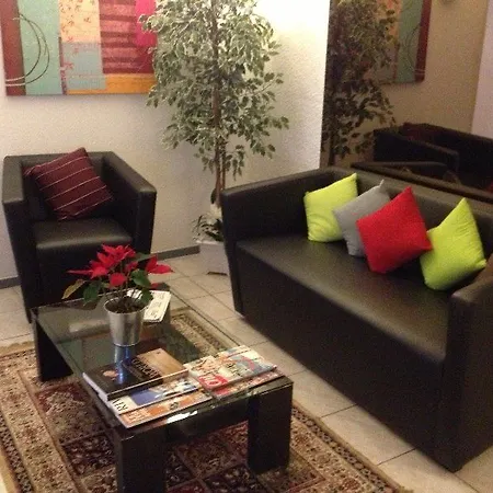 Готель Le Sud 3*